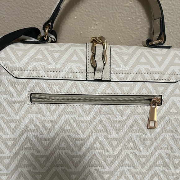 ALDO crossbody bag - Picture 2 of 5